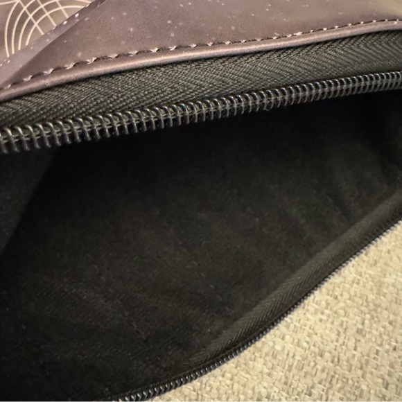 NWT Fairyloot Exclusive The Atlas‎ Six Olivie Blake Zippered Book/tablet Sleeve - Picture 5 of 6